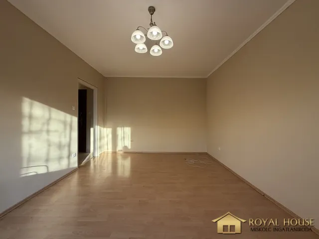 Kiadó lakás Miskolc, Győri kapu 35 nm