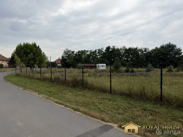 Eladó telek Onga, Petőfi Sándor utca 7321 nm