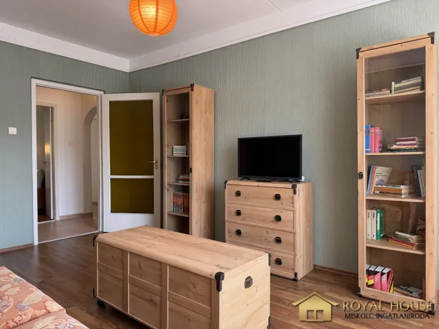 Kiadó lakás Miskolc, Belváros, Kis-Hunyad utca 73 nm