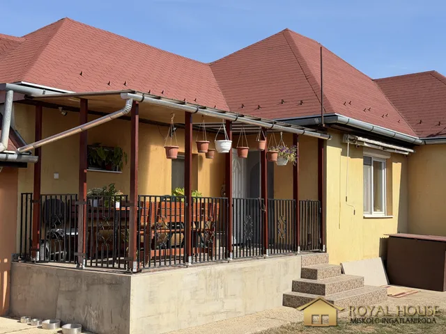 Eladó ház Miskolc, Bábonyibérc, Feszty Árpád utca 92 nm