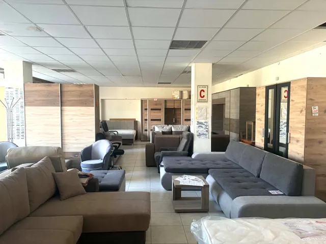 Eladó kereskedelmi és ipari ingatlan Sárvár 268 nm