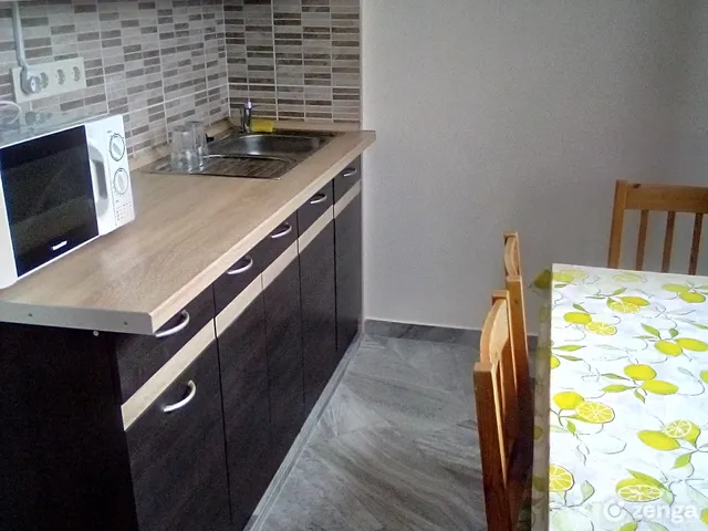 Kiadó lakás Miskolc, Belváros 12 nm