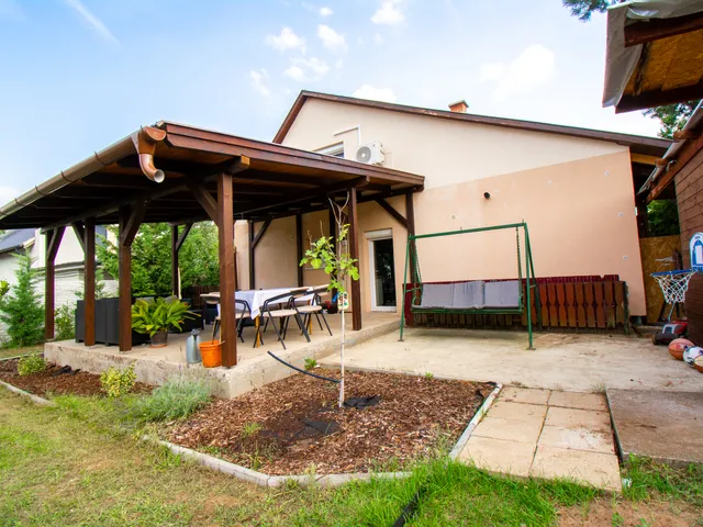 Eladó ház Veresegyház, Ivacsok 100 nm