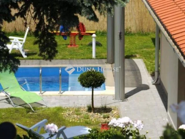 Eladó ház Hévíz 250 nm