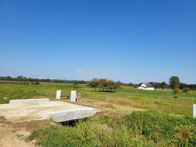 Eladó telek Szentgotthárd 1000 nm