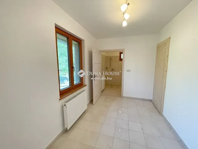 Eladó ház Ispánk 250 nm