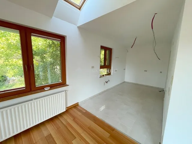 Eladó ház Ispánk 250 nm