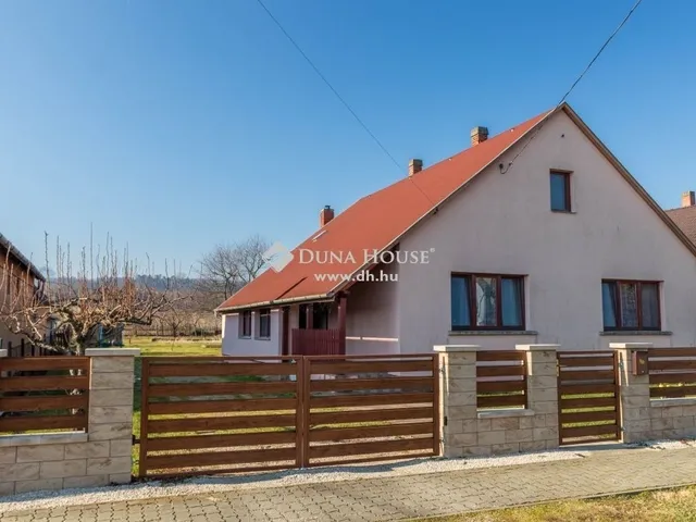 Eladó ház Zalacsány 184 nm