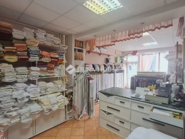 Eladó kereskedelmi és ipari ingatlan Zalaegerszeg 47 nm