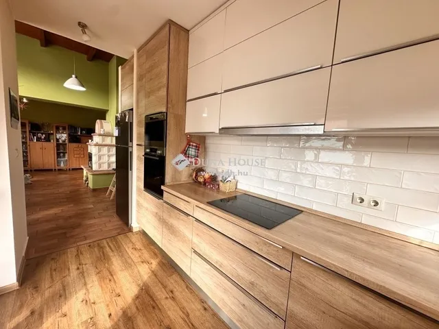 Eladó ház Zalaegerszeg, Kertváros 205 nm