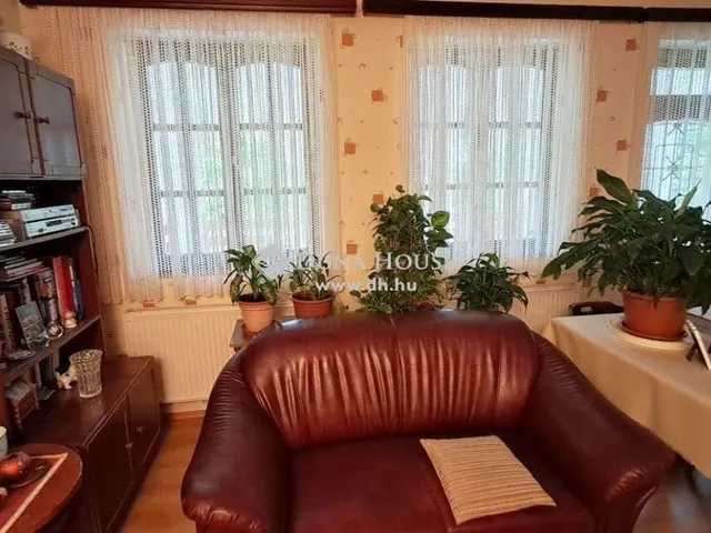 Eladó ház Apátistvánfalva 185 nm