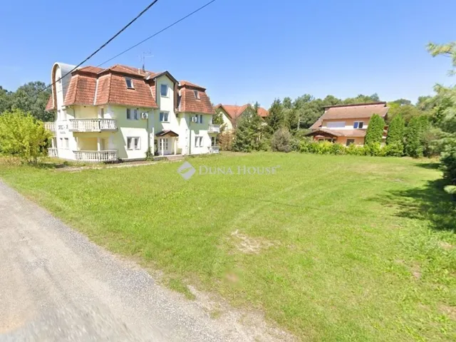 Eladó telek Kehidakustány 702 nm