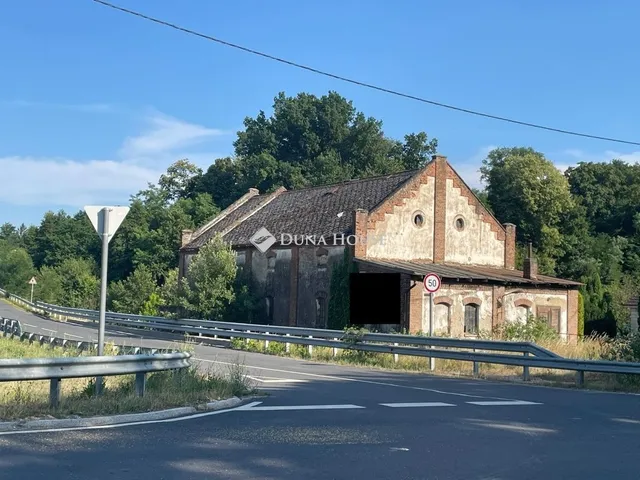 Eladó ház Nádasd 550 nm