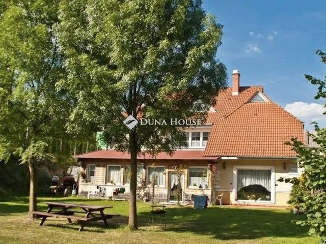 Eladó ház Nádasd 550 nm