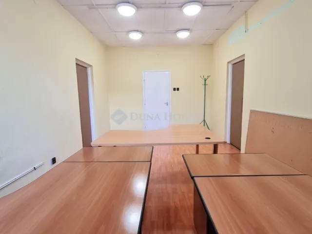 Kiadó kereskedelmi és ipari ingatlan Zalaegerszeg, Kertváros 20 nm