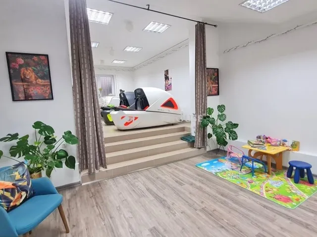 Kiadó kereskedelmi és ipari ingatlan Zalaegerszeg, Belváros 63 nm