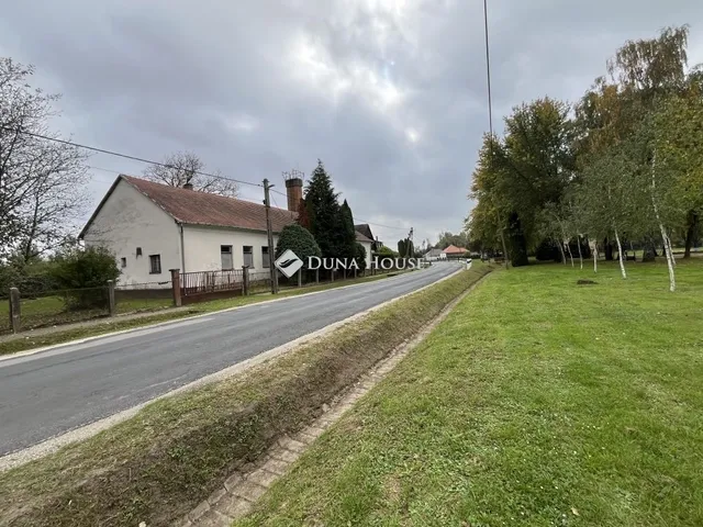 Eladó ház Rátót 275 nm