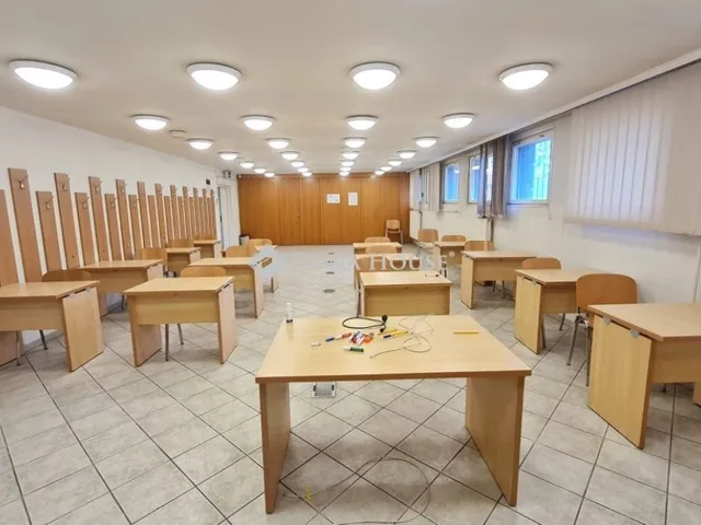 Kiadó kereskedelmi és ipari ingatlan Zalaegerszeg 77 nm