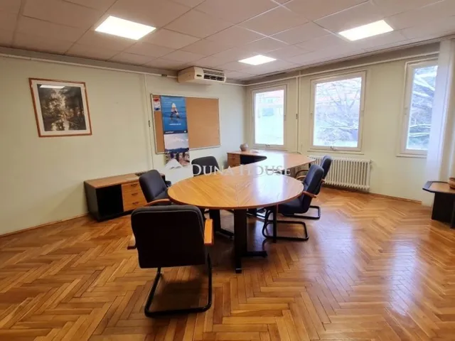 Kiadó kereskedelmi és ipari ingatlan Zalaegerszeg 31 nm