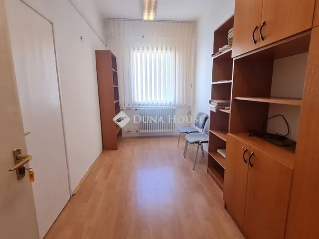 Kiadó kereskedelmi és ipari ingatlan Zalaegerszeg 10 nm