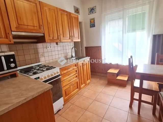 Eladó ház Teskánd 143 nm