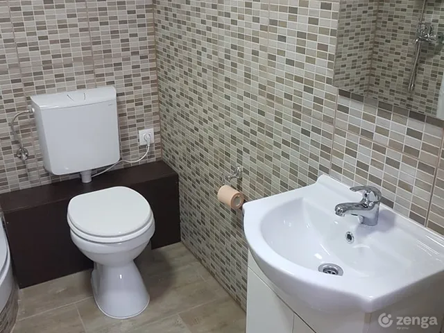 Eladó kereskedelmi és ipari ingatlan Budapest XIII. kerület, Angyalföld, Kassák Lajos utca  45 nm