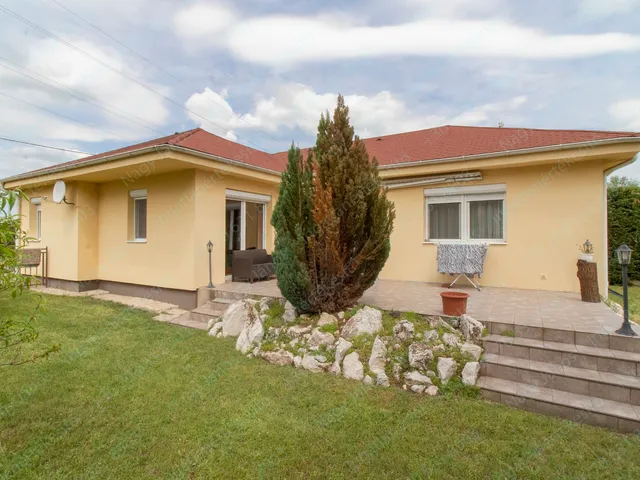 Eladó ház Sződ 113 nm