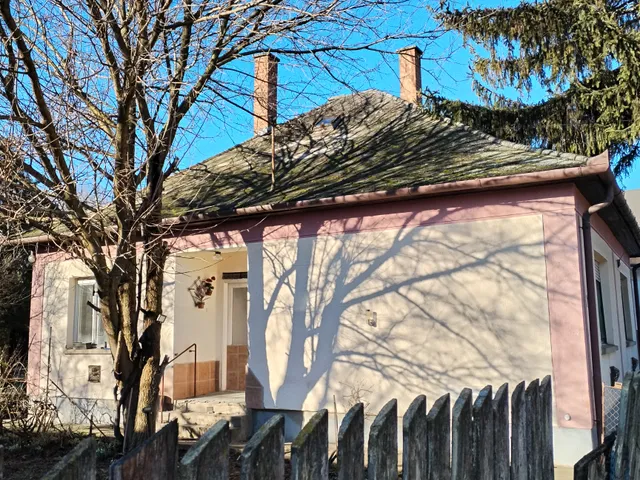 Eladó ház Hajdúszoboszló, Fehér U 4 90 nm