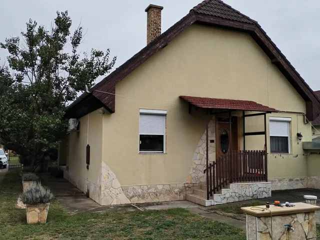 Eladó ház Nagyhegyes 120 nm
