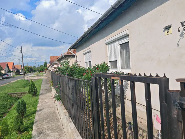 Eladó ház Balmazújváros, Bánlak 82 nm