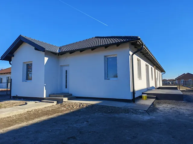 Eladó ház Dömsöd 80 nm