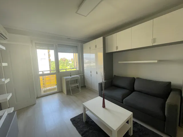 Kiadó lakás Miskolc, Vologda, Tízes honvéd  28 nm