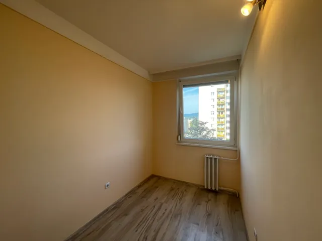 Kiadó lakás Miskolc, Avas, Áfonyás 37 nm