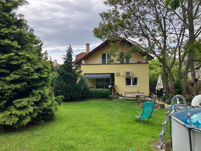 Eladó ház Szada 174 nm