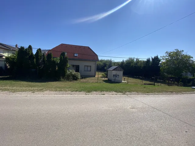 Eladó ház Érd 250 nm