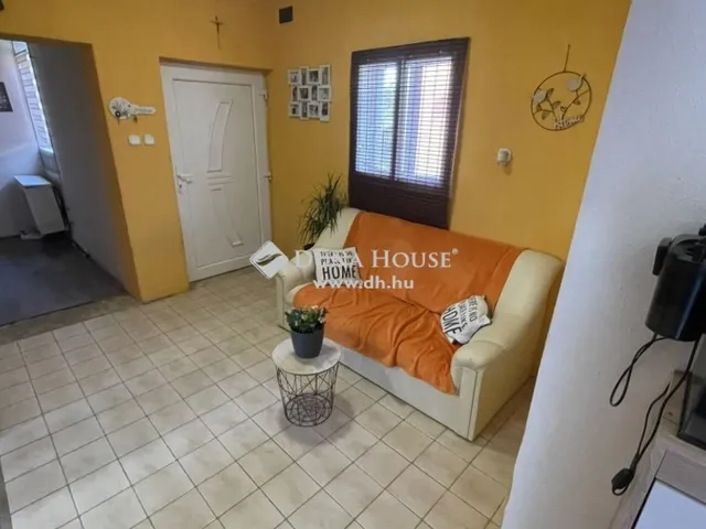 Eladó ház Homokkomárom 72 nm