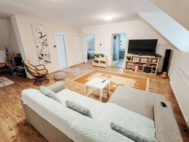 Eladó ház Gelse 188 nm