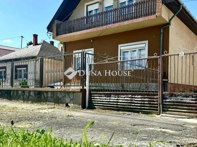 Eladó ház Gelse 188 nm