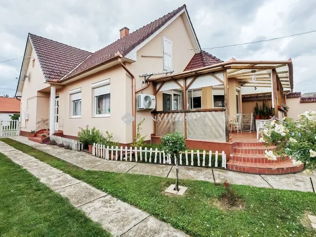 Eladó ház Nagyatád 97 nm