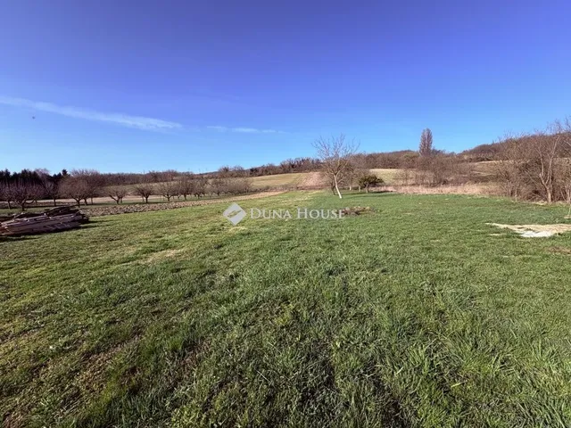 Eladó telek Hahót 2523 nm