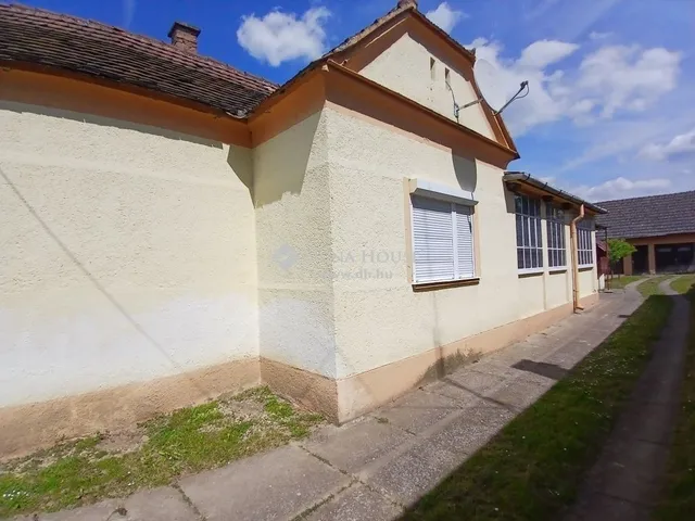 Eladó ház Fityeház 104 nm