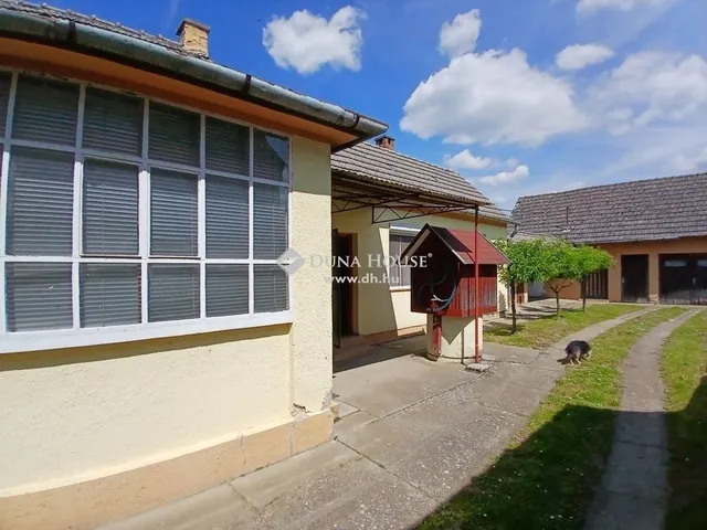 Eladó ház Fityeház 104 nm