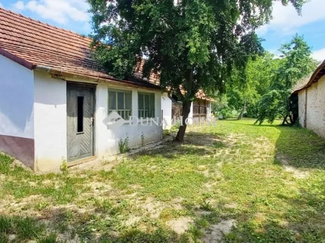 Eladó telek Kilimán 3050 nm