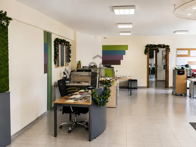 Eladó kereskedelmi és ipari ingatlan Dunaharaszti 1162 nm