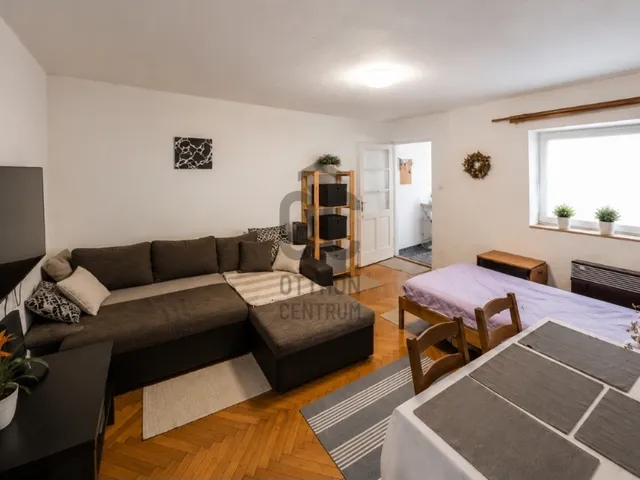 Eladó ház Budaörs 426 nm