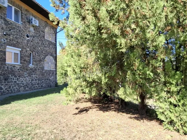 Eladó lakás Petőfibánya 38 nm