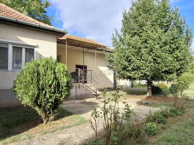 Eladó ház Lőrinci 81 nm