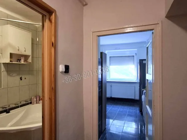 Eladó lakás Petőfibánya 63 nm