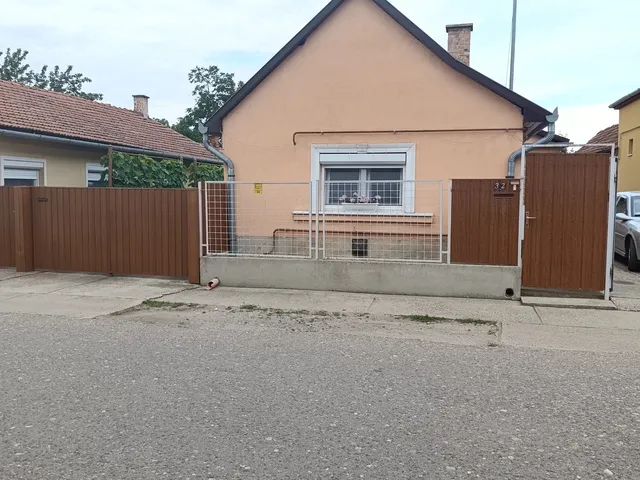 Eladó ház Hajdúböszörmény, Középkert 55 nm
