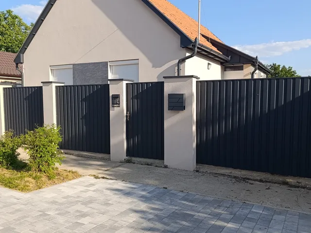 Eladó ház Hajdúböszörmény, Középkert 96 nm